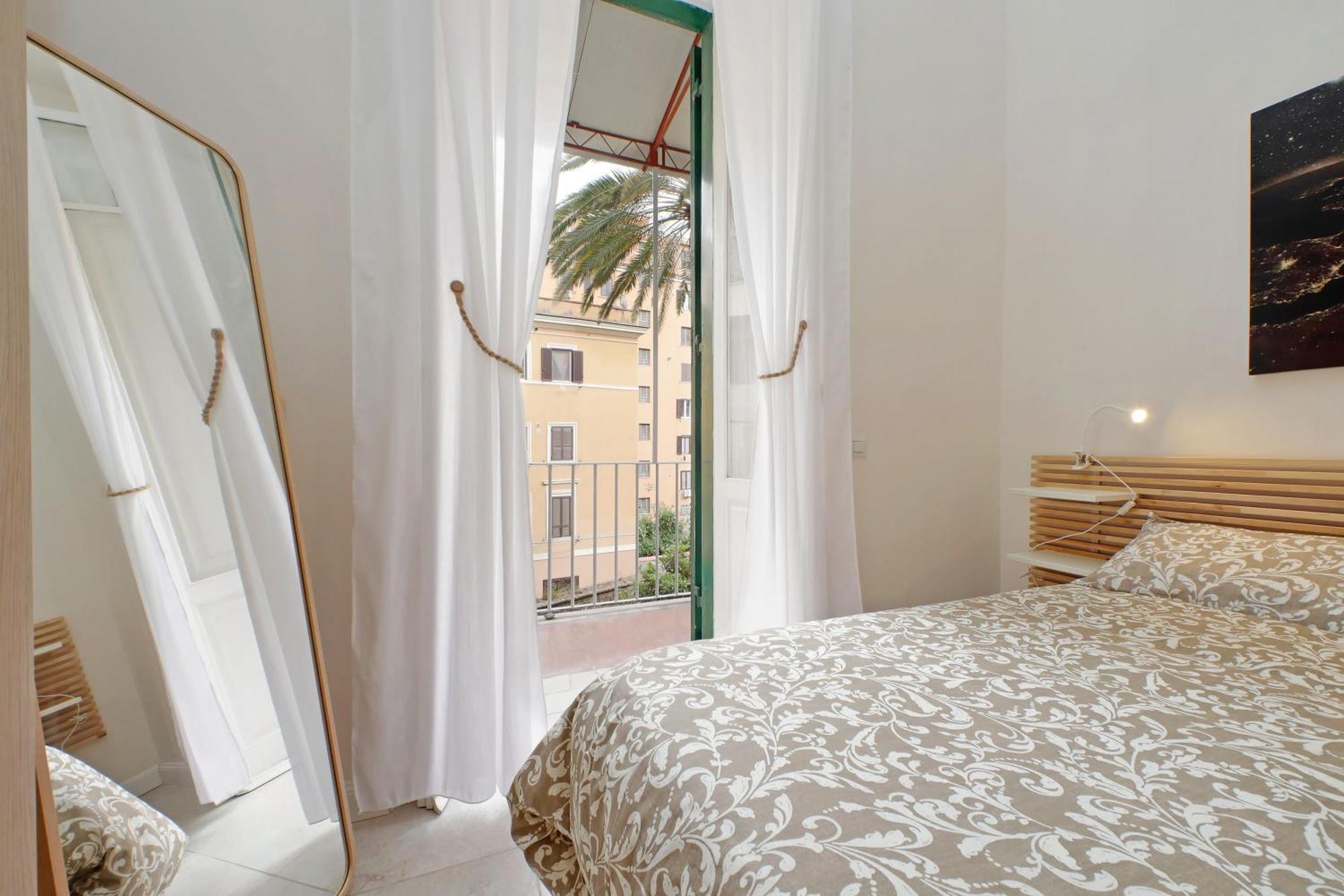 Balconcino Romantico A Via Aosta Appartamento Roma